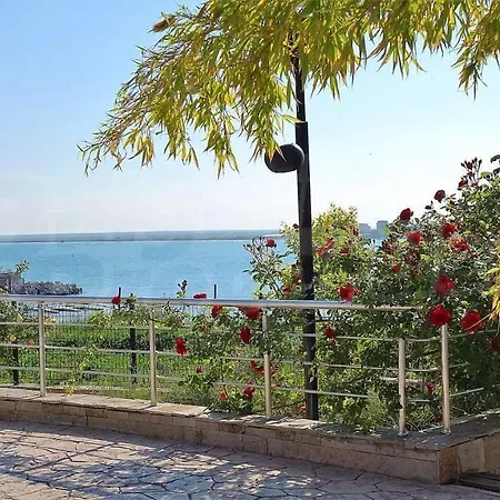 аpartments Comfort -marina Cape * 阿赫洛伊