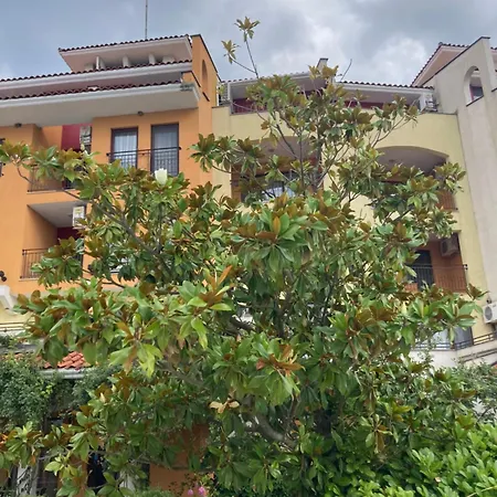 аpartments Comfort -marina Cape * 阿赫洛伊