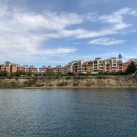 аpartments Comfort -marina Cape Aheloy