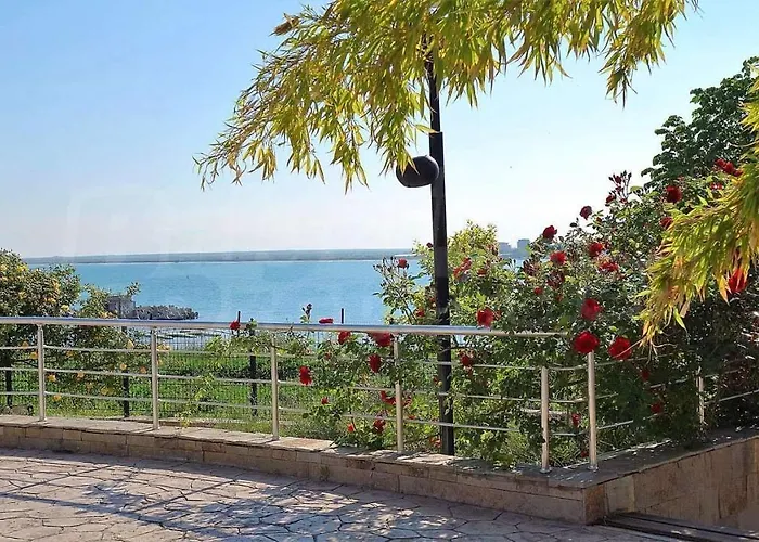 аpartments Comfort -marina Cape * אהלוי