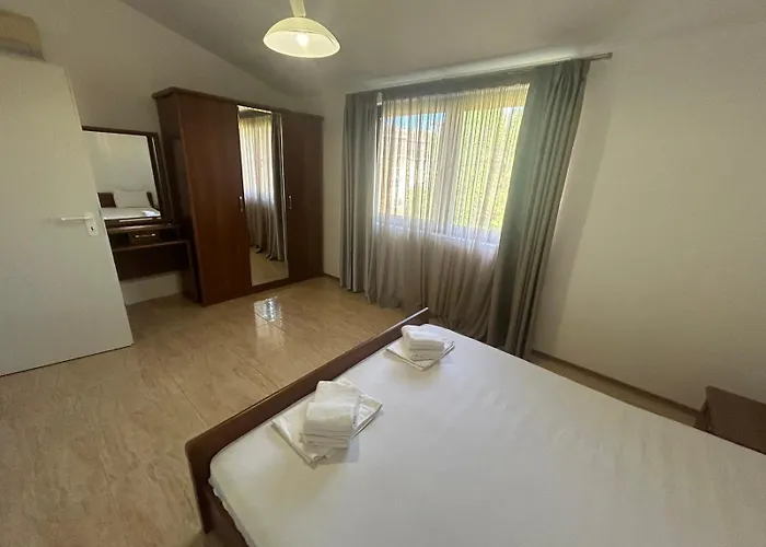 аpartments Comfort -marina Cape דירה